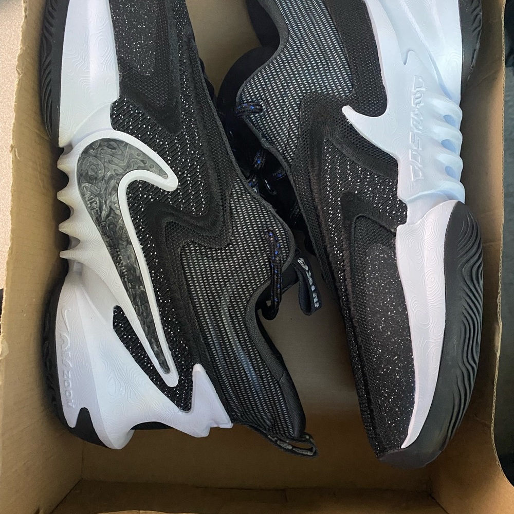 Nike Cosmic Unity 2 - Picture 12 of 13